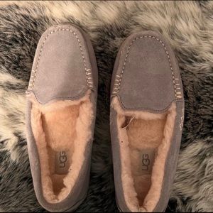 ugg moccasin slippers! new condition.